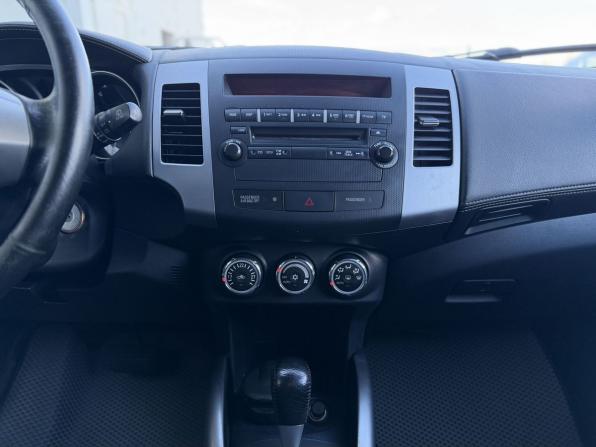 Mitsubishi Outlander II Рестайлинг с пробегом 2012 года, цена 775 000 рублей, 295957 км, внедорожник, Автокод Объявления