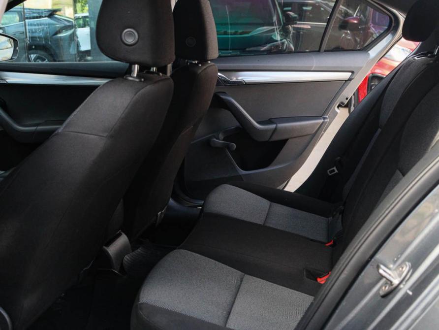 Skoda Octavia III (A7) Москва  - изображение 9