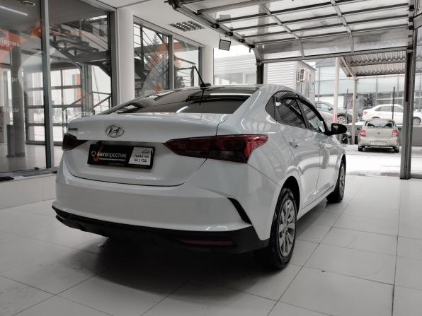 Hyundai Solaris II Рестайлинг с пробегом 2020 года, цена 1 420 000 рублей, 176139 км, седан, Автокод Объявления