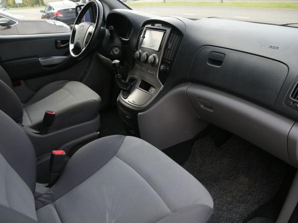 Hyundai H-1 II с пробегом 2008 года, цена 952 000 рублей, 353752 км, минивэн, Автокод Объявления