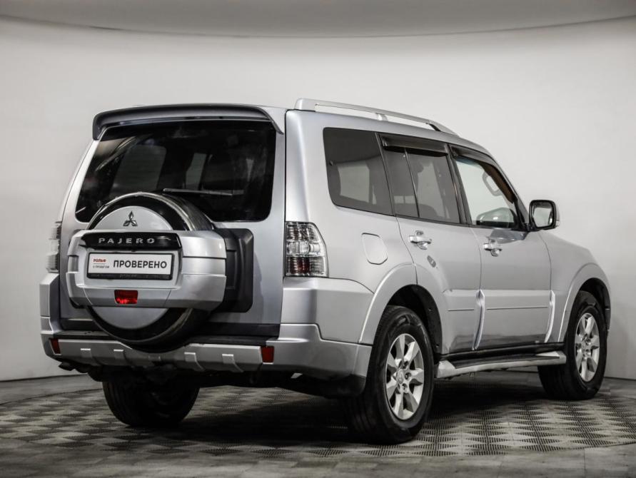 Mitsubishi Pajero IV Рестайлинг 1 Санкт-Петербург  - изображение 6