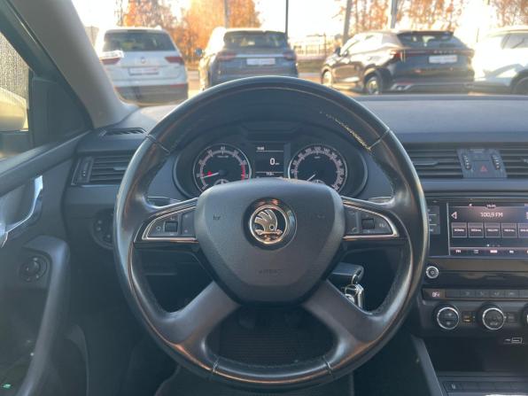 Skoda Octavia III (A7) Рестайлинг с пробегом 2018 года, цена 1 370 000 рублей, 138293 км, лифтбек, Автокод Объявления