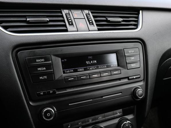Skoda Octavia III (A7) с пробегом 2013 года, цена 1 045 000 рублей, 200597 км, лифтбек, Автокод Объявления