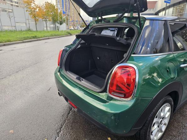 Mini Hatch III (F55/F56) Рестайлинг с пробегом 2019 года, цена 2 050 000 рублей, 59270 км, хэтчбек, Автокод Объявления