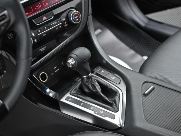 Kia Optima III Рестайлинг с пробегом 2015 года, цена 1 049 000 рублей, 129000 км, седан, Автокод Объявления