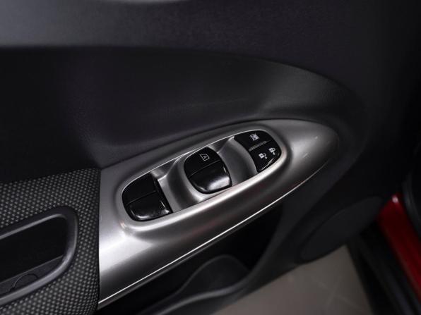 Nissan Juke I с пробегом 2013 года, цена 1 000 000 рублей, 149663 км, внедорожник, Автокод Объявления