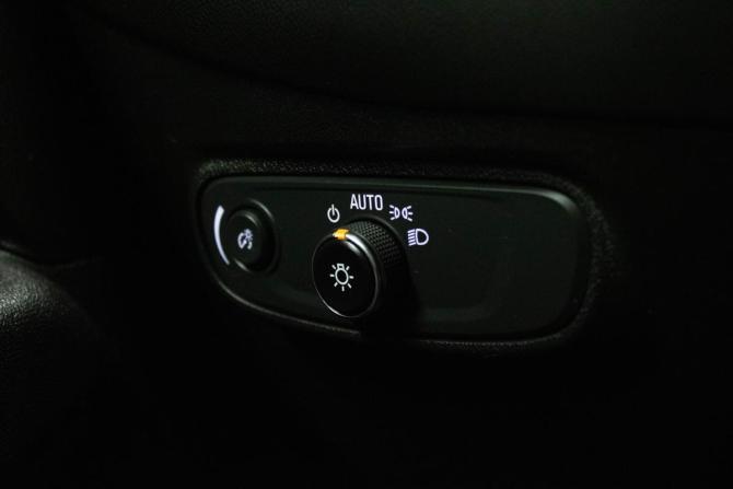 Chevrolet Equinox III Рестайлинг с пробегом 2022 года, цена 2 679 000 рублей, 30981 км, внедорожник, Автокод Объявления