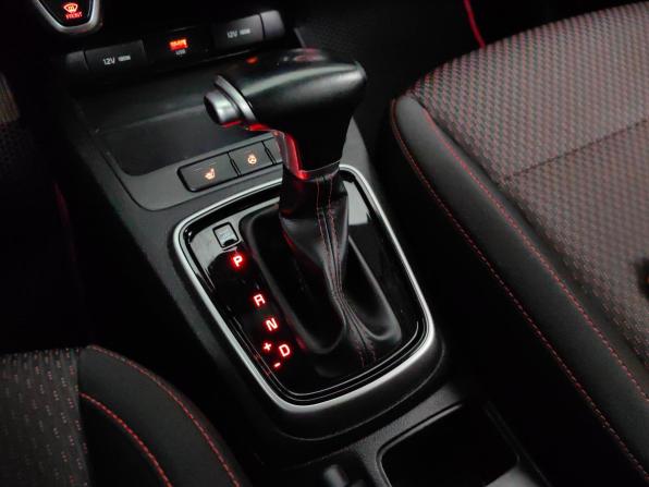 Kia Rio IV Рестайлинг с пробегом 2021 года, цена 1 571 000 рублей, 151313 км, хэтчбек, Автокод Объявления