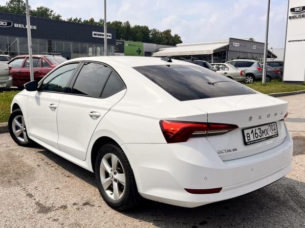 Skoda Octavia IV (A8) с пробегом 2021 года, цена 2 380 000 рублей, 54300 км, лифтбек, Автокод Объявления