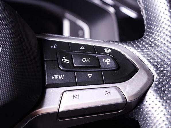 Volkswagen Polo VI с пробегом 2021 года, цена 1 440 000 рублей, 150801 км, лифтбек, Автокод Объявления