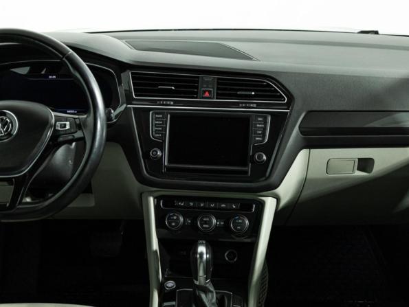 Volkswagen Tiguan II с пробегом 2017 года, цена 2 925 000 рублей, 88903 км, внедорожник, Автокод Объявления