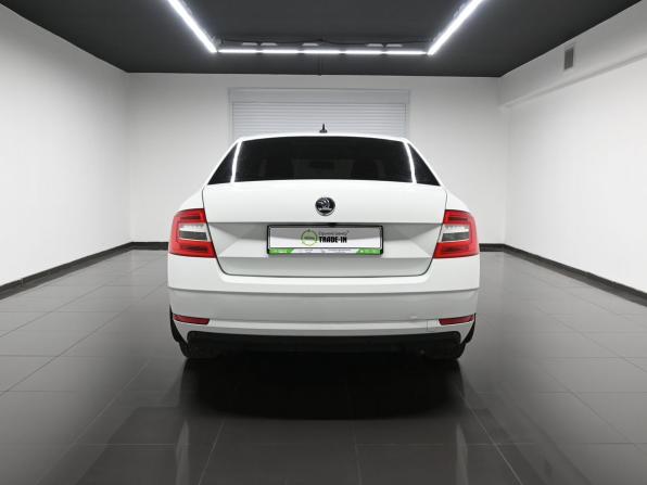 Skoda Octavia III (A7) Рестайлинг с пробегом 2018 года, цена 895 000 рублей, 320419 км, лифтбек, Автокод Объявления