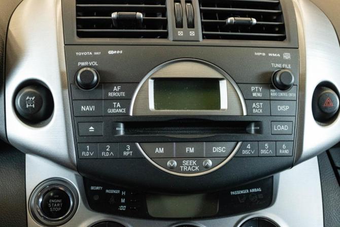 Toyota RAV4 III (XA30) с пробегом 2007 года, цена 1 399 000 рублей, 147116 км, внедорожник, Автокод Объявления
