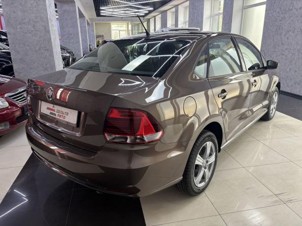 Volkswagen Polo V Рестайлинг с пробегом 2016 года, цена 1 399 000 рублей, 58254 км, седан, Автокод Объявления