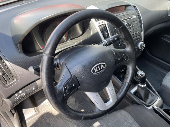 Kia Ceed I Рестайлинг с пробегом 2010 года, цена 549 000 рублей, 270073 км, хэтчбек, Автокод Объявления