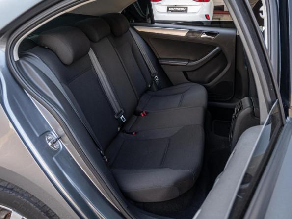 Volkswagen Jetta VI Рестайлинг с пробегом 2018 года, цена 1 450 000 рублей, 110179 км, седан, Автокод Объявления