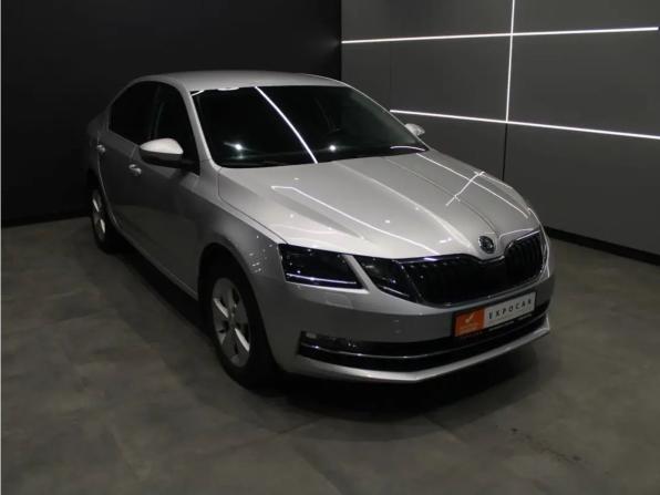 Skoda Octavia III (A7) Рестайлинг с пробегом 2018 года, цена 2 079 000 рублей, 124000 км, лифтбек, Автокод Объявления