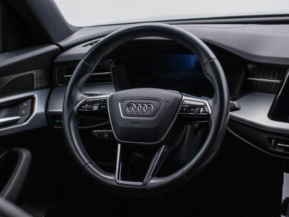 Audi Q6 с пробегом 2023 года, цена 6 395 000 рублей, 30100 км, внедорожник, Автокод Объявления