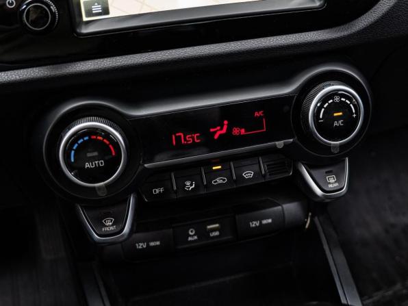 Kia Rio IV с пробегом 2017 года, цена 1 760 000 рублей, 27649 км, седан, Автокод Объявления