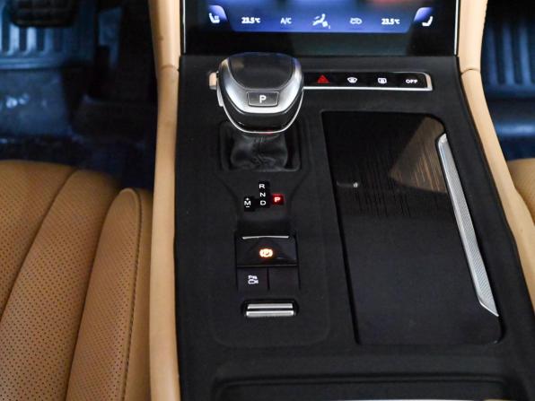 Hongqi H5 II с пробегом 2023 года, цена 2 370 000 рублей, 128079 км, седан, Автокод Объявления