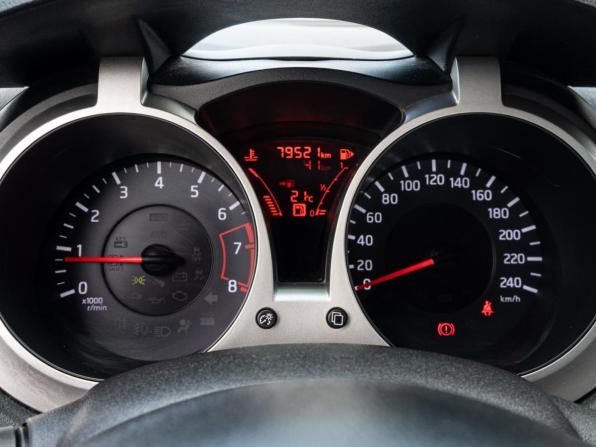 Nissan Juke I с пробегом 2013 года, цена 999 000 рублей, 79521 км, внедорожник, Автокод Объявления