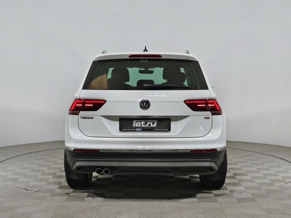 Volkswagen Tiguan II с пробегом 2017 года, цена 1 790 000 рублей, 209923 км, внедорожник, Автокод Объявления