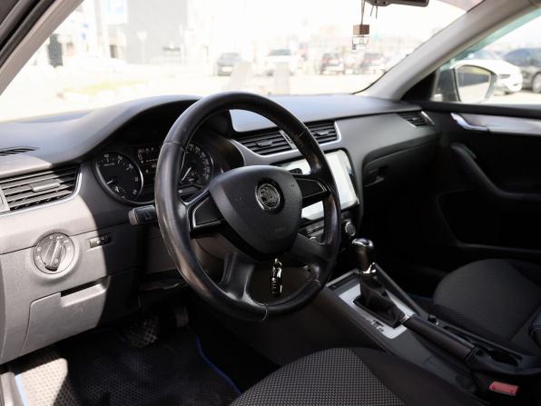 Skoda Octavia III (A7) с пробегом 2014 года, цена 715 000 рублей, 305278 км, лифтбек, Автокод Объявления