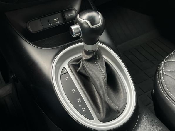 Kia Soul II Рестайлинг с пробегом 2017 года, цена 1 310 000 рублей, 140260 км, хэтчбек, Автокод Объявления