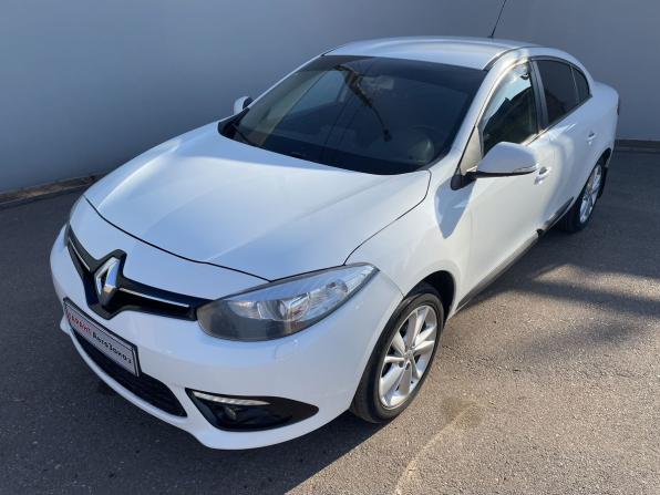 Renault Fluence I Рестайлинг с пробегом 2016 года, цена 895 000 рублей, 238216 км, седан, Автокод Объявления