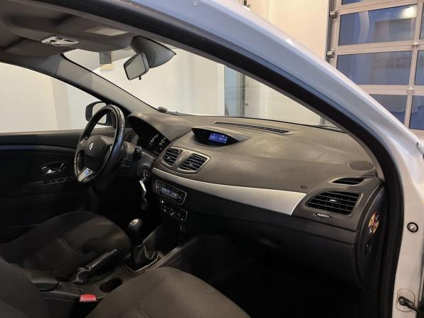 Renault Fluence I с пробегом 2012 года, цена 615 000 рублей, 211989 км, седан, Автокод Объявления