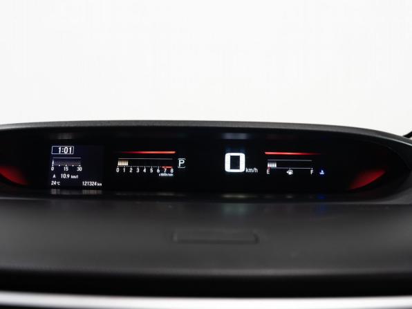 Honda Stepwgn V Рестайлинг с пробегом 2019 года, цена 2 010 000 рублей, 121400 км, минивэн, Автокод Объявления