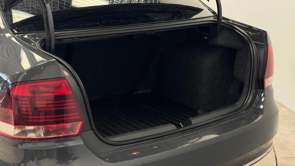 Volkswagen Polo V Рестайлинг Киров  - изображение 8
