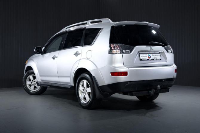 Mitsubishi Outlander II с пробегом 2008 года, цена 999 000 рублей, 258031 км, внедорожник, Автокод Объявления