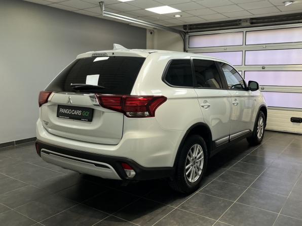 Mitsubishi Outlander III Рестайлинг 3 с пробегом 2020 года, цена 2 359 000 рублей, 32218 км, внедорожник, Автокод Объявления