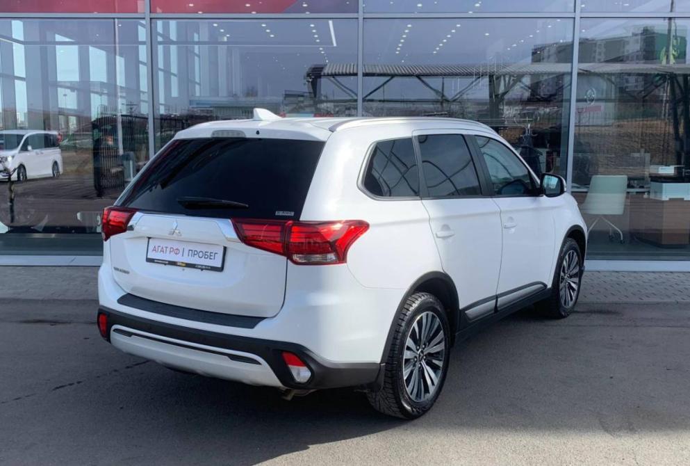 Mitsubishi Outlander III Рестайлинг 3 Красноярск  - изображение 8