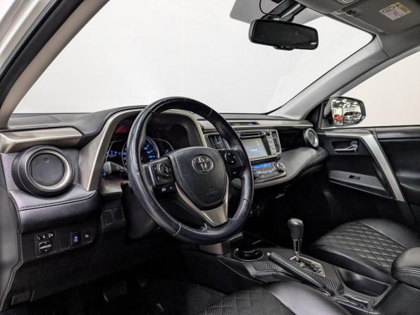 Toyota RAV4 IV (XA40) с пробегом 2015 года, цена 2 000 000 рублей, 175987 км, внедорожник, Автокод Объявления