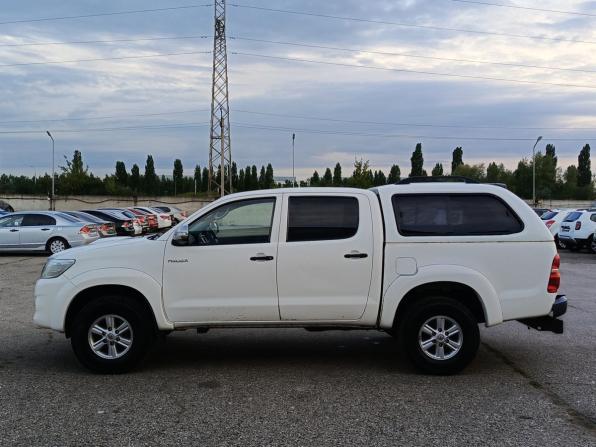 Toyota Hilux VII Рестайлинг с пробегом 2012 года, цена 1 650 000 рублей, 352925 км, offers.body_type.unknown, Автокод Объявления