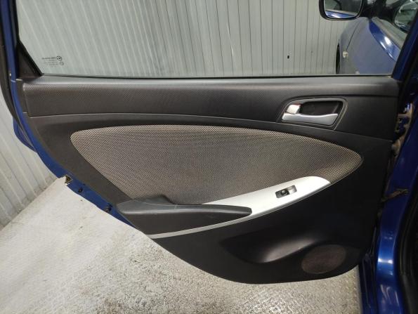 Hyundai Solaris I с пробегом 2012 года, цена 585 000 рублей, 119850 км, хэтчбек, Автокод Объявления