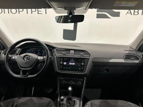 Volkswagen Tiguan II с пробегом 2018 года, цена 2 419 000 рублей, 125876 км, внедорожник, Автокод Объявления