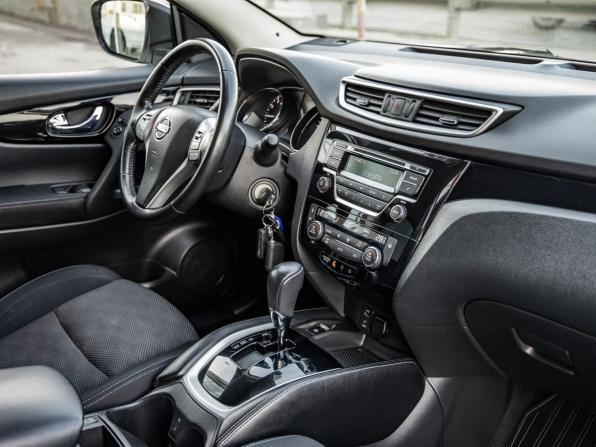 Nissan Qashqai II с пробегом 2018 года, цена 1 578 000 рублей, 92844 км, внедорожник, Автокод Объявления