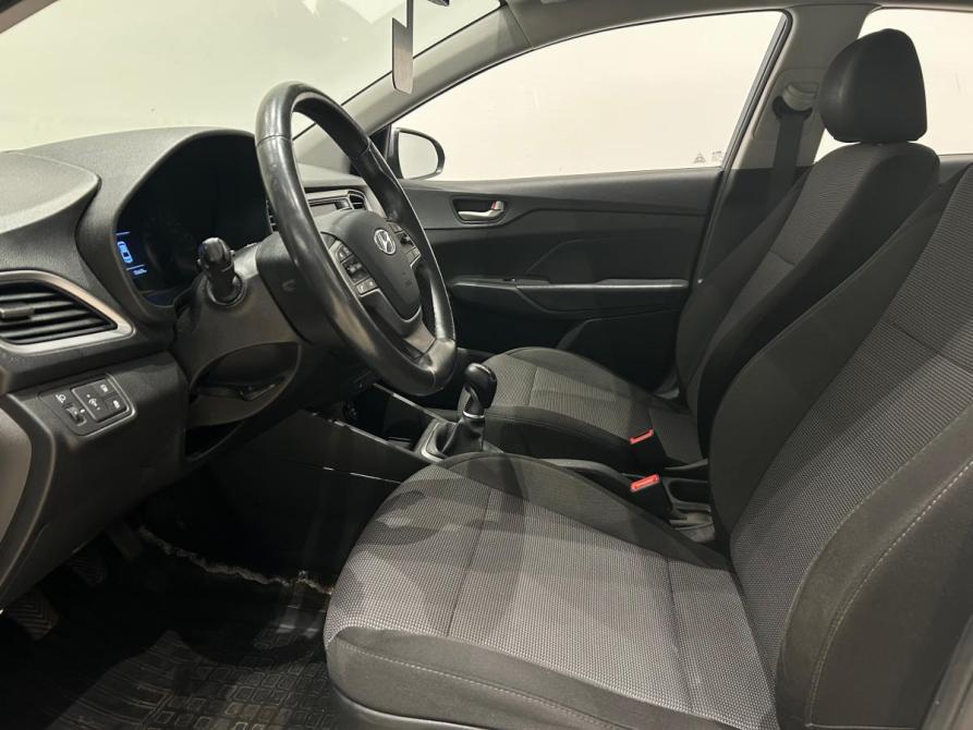 Hyundai Solaris II Санкт-Петербург  - изображение 15