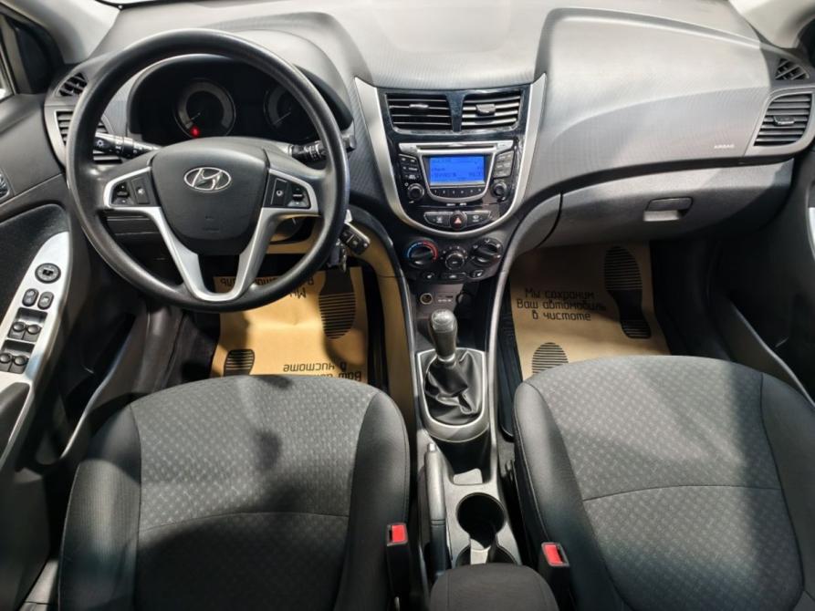 Hyundai Solaris I Курск  - изображение 8