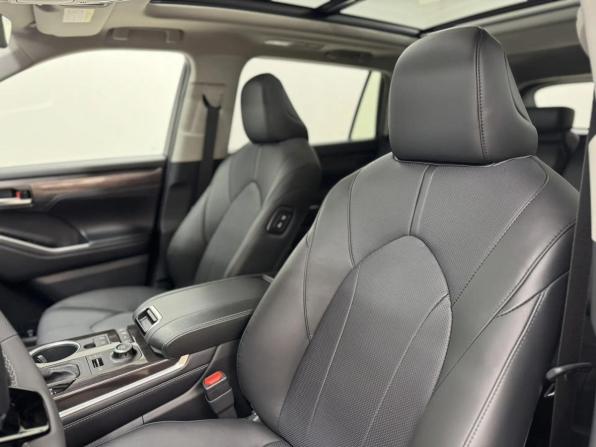 Toyota Highlander IV (XU70) с пробегом 2025 года, цена 5 300 000 рублей, 16 км, внедорожник, Автокод Объявления