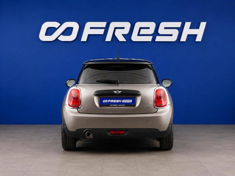 Mini Hatch III (F55/F56) Москва  - изображение 4