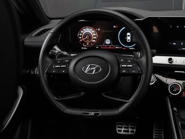Hyundai Lafesta I Рестайлинг с пробегом 2023 года, цена 2 450 000 рублей, 21791 км, седан, Автокод Объявления