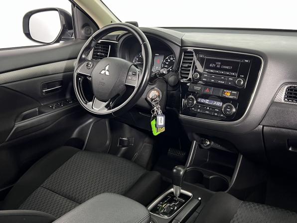 Mitsubishi Outlander III Рестайлинг 2 с пробегом 2015 года, цена 1 650 000 рублей, 189038 км, внедорожник, Автокод Объявления