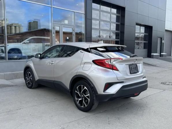 Toyota C-HR I Рестайлинг с пробегом 2021 года, цена 2 750 000 рублей, 31427 км, внедорожник, Автокод Объявления