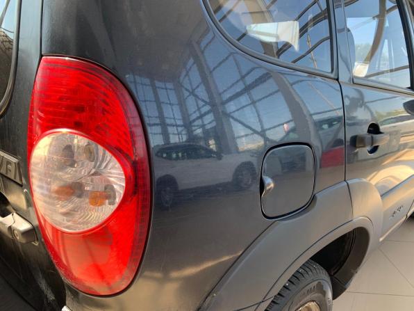 Chevrolet Niva I Рестайлинг с пробегом 2011 года, цена 371 000 рублей, 142900 км, внедорожник, Автокод Объявления