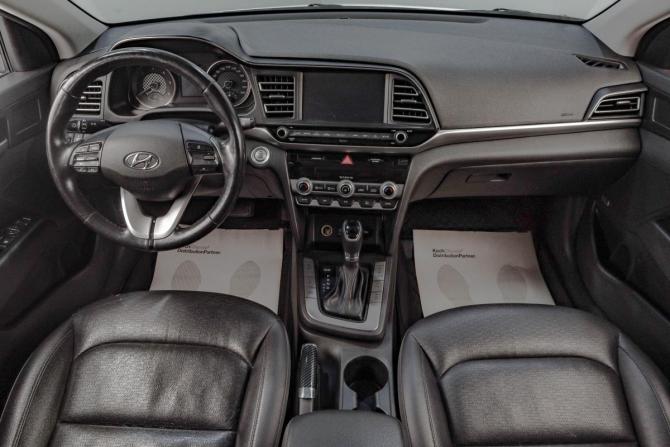 Hyundai Avante VI Рестайлинг с пробегом 2019 года, цена 1 549 000 рублей, 89000 км, седан, Автокод Объявления