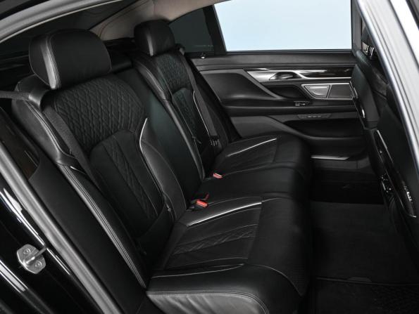 BMW 7 серии VI (G11/G12) Рестайлинг с пробегом 2021 года, цена 5 479 000 рублей, 172886 км, седан, Автокод Объявления
